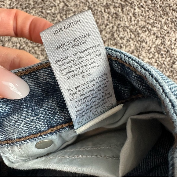 PacSun High Rise Mom Jeans - Picture 5 of 6